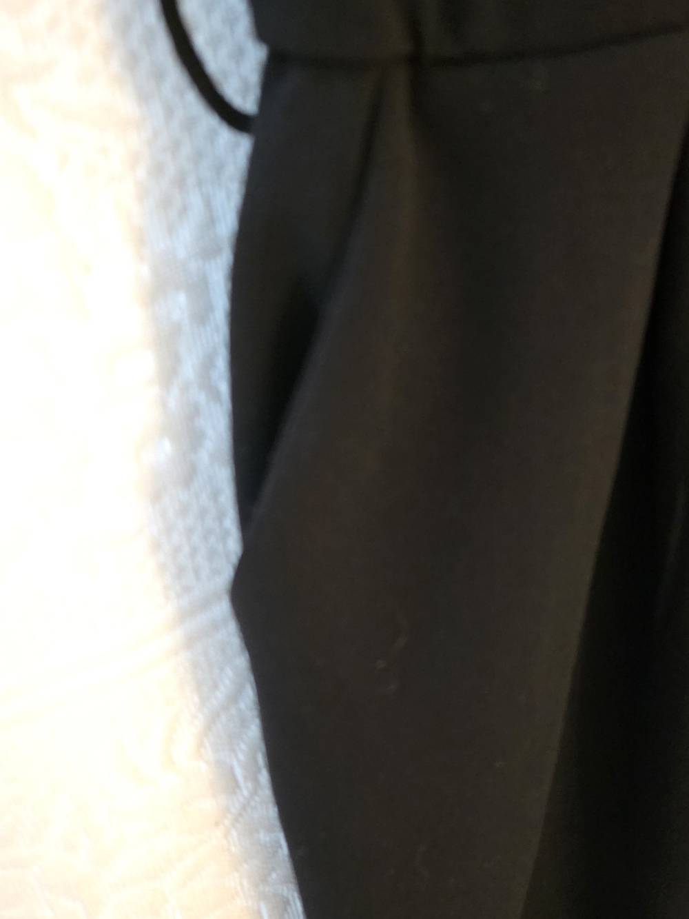 Elegant Black Wide-Leg Jumpsuit with Two Side Pockets - Picture 4 of 9